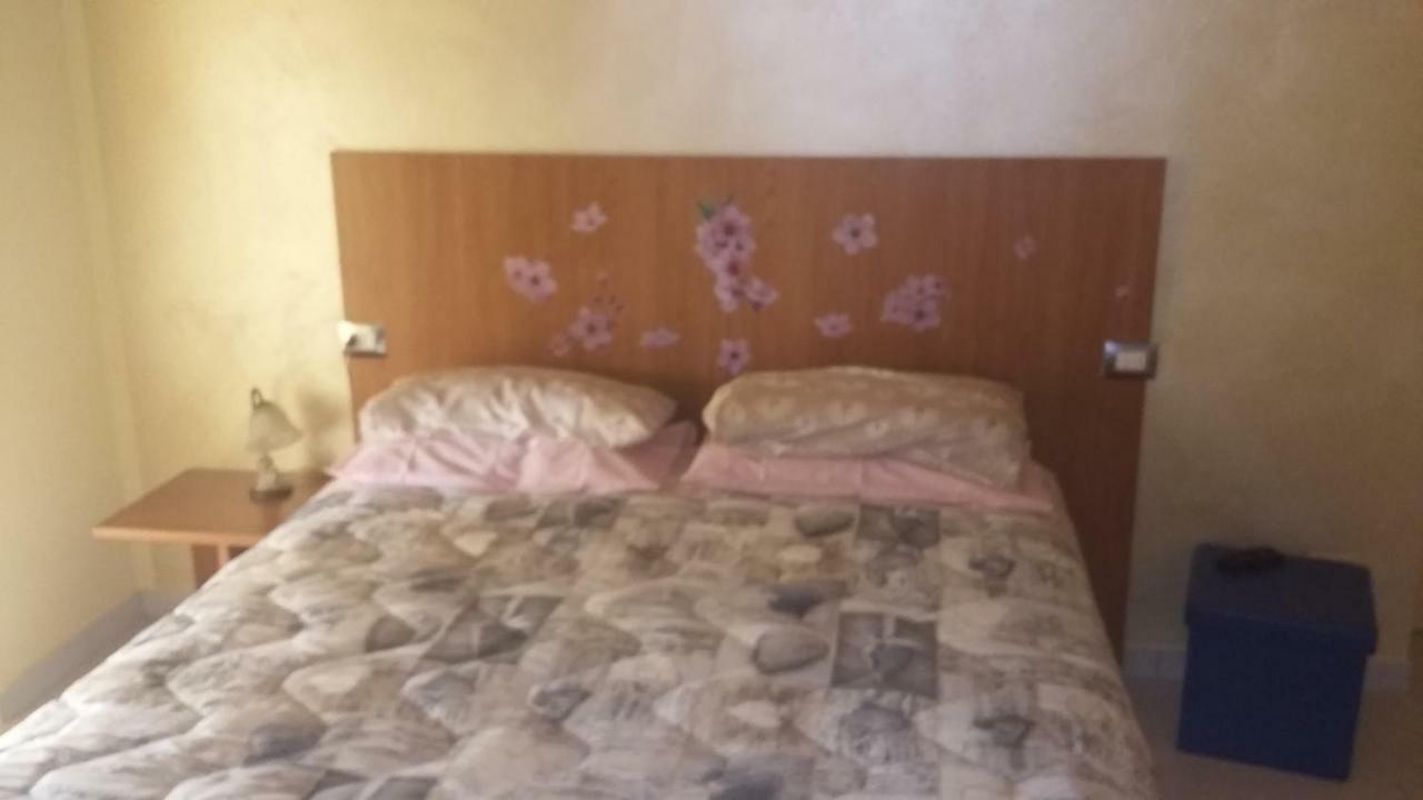 B&B Peschi In Fiore Valeggio sul Mincio Εξωτερικό φωτογραφία