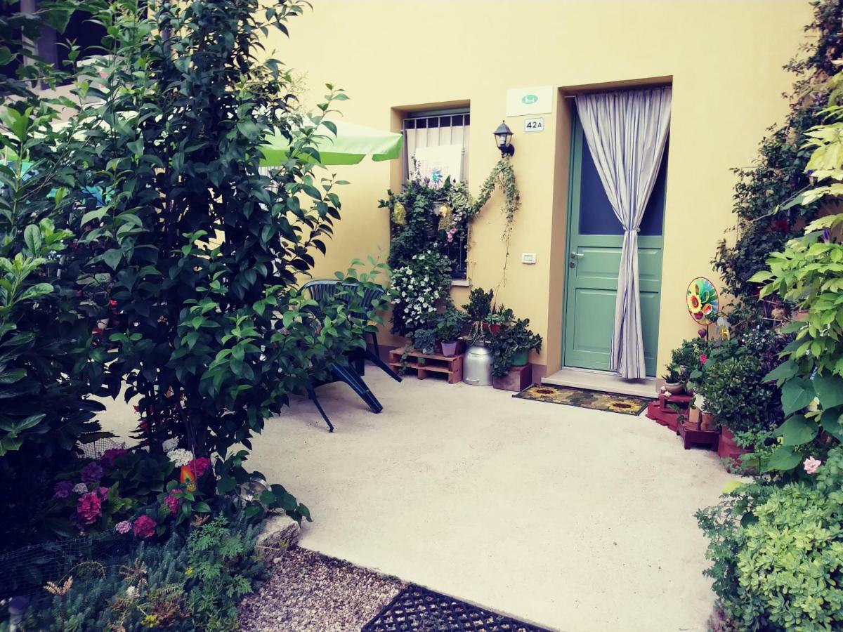 B&B Peschi In Fiore Valeggio sul Mincio Εξωτερικό φωτογραφία
